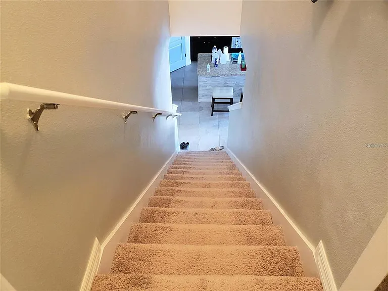 138 Lazy Willow Dr — Photo 2
