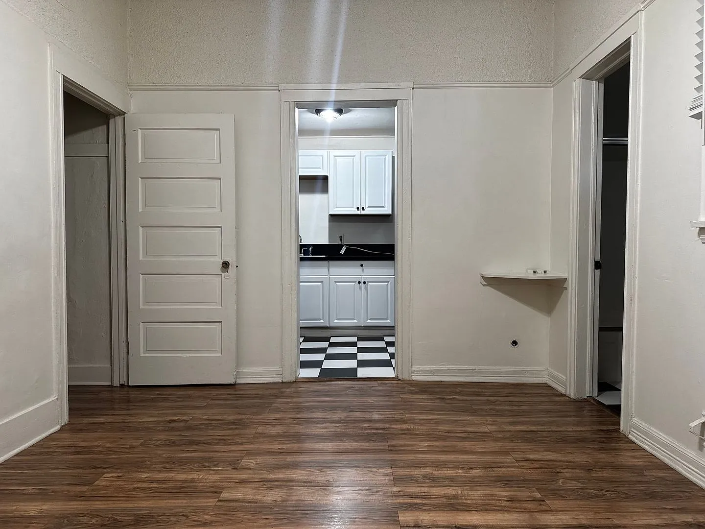 Studio Apartment By USC Campus! — Photo 2