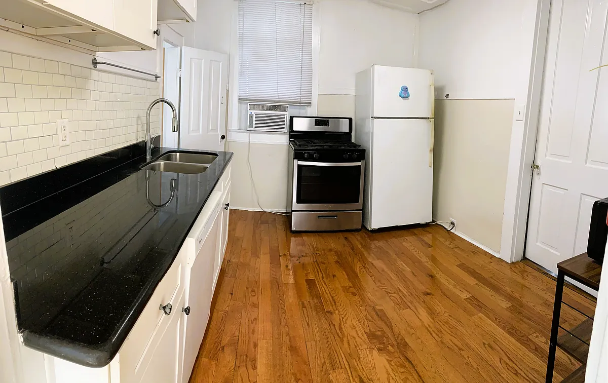 Building Photo - 7114 Freret St #C