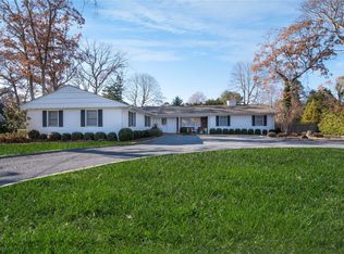 57 Beach Rd, Westhampton Beach, NY 11978