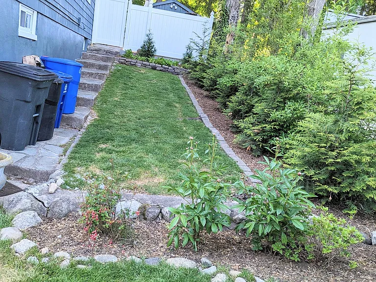 530 Shirley Ave — Photo 3