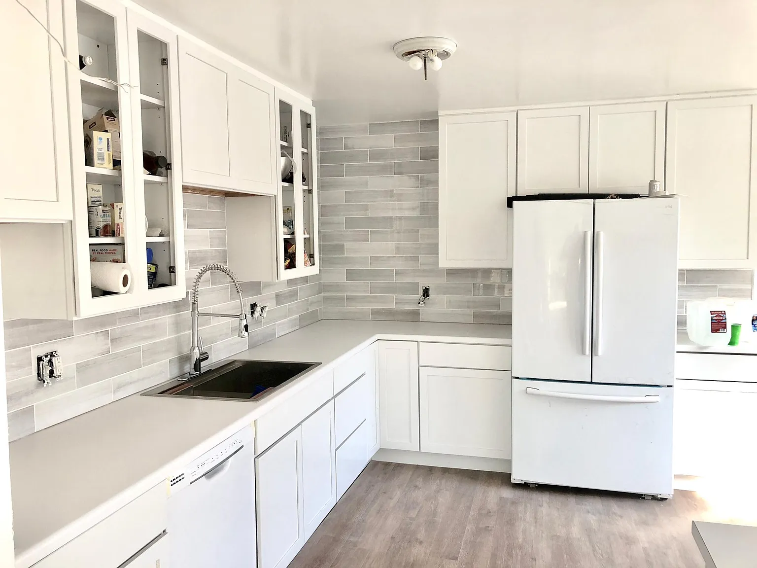 5 bed, 2800 sqft, $650 — Photo 3