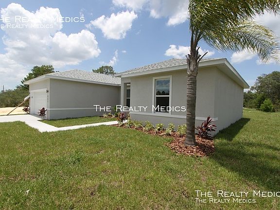 2nd image of 221 Hibiscus Lane