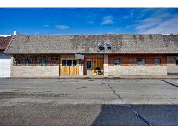 150 Depot St, Iola, WI 54945