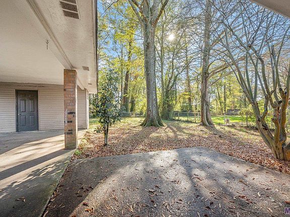 5th image of 25827 Shadow Brook Ave