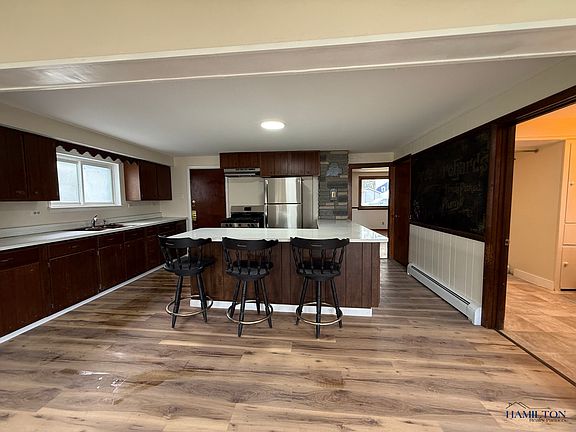 2nd image of 2804 River Rd #1