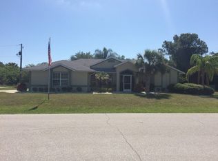10030 Franklin Dr, Englewood, FL 34224