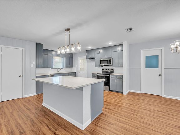3rd image of 310 Hruskaville Rd