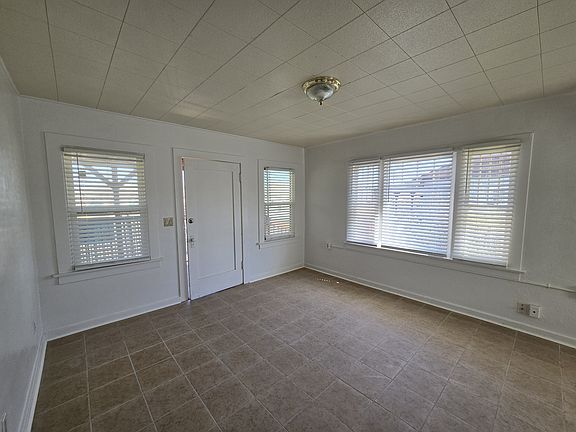 4th image of 324 Pallesi St APT B
