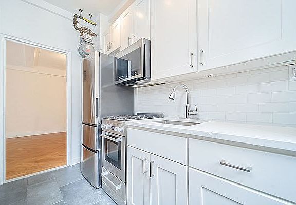 4th image of 600 W 111th St #4E