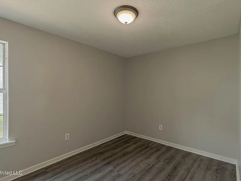 183 Cumberland Rd #B — Photo 18