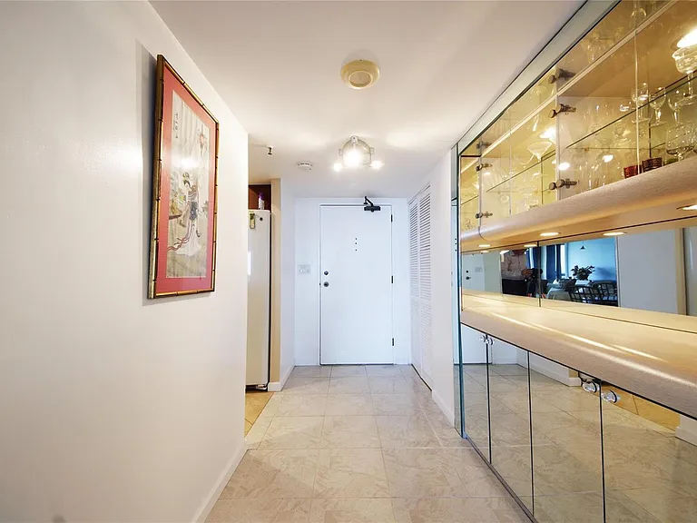 2480 Presidential Way #1903 — Photo 12