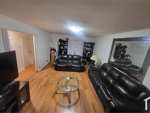 5th image of 912 E 220th St #2
