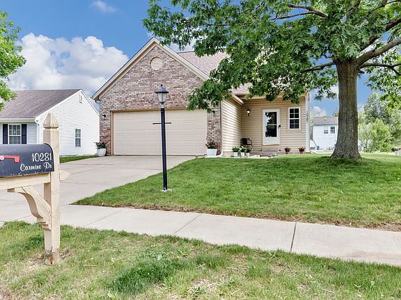 2nd image of 10281 Carmine Dr