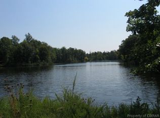 3 Healys Pond Flt, Hartfield, VA 23071