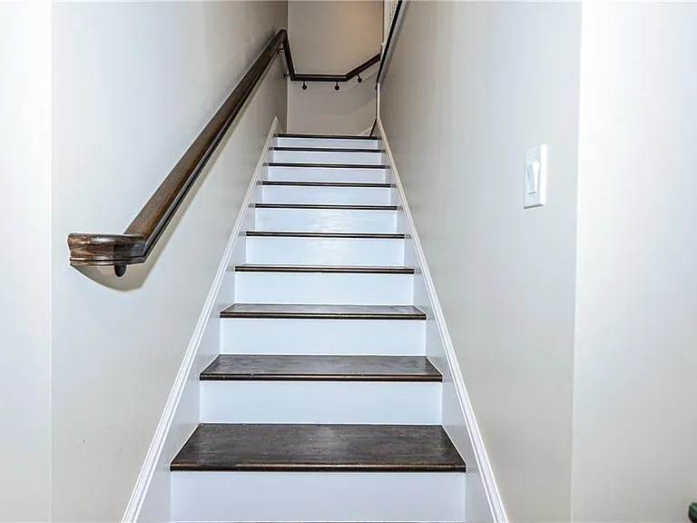 24 Anthony St — Photo 15