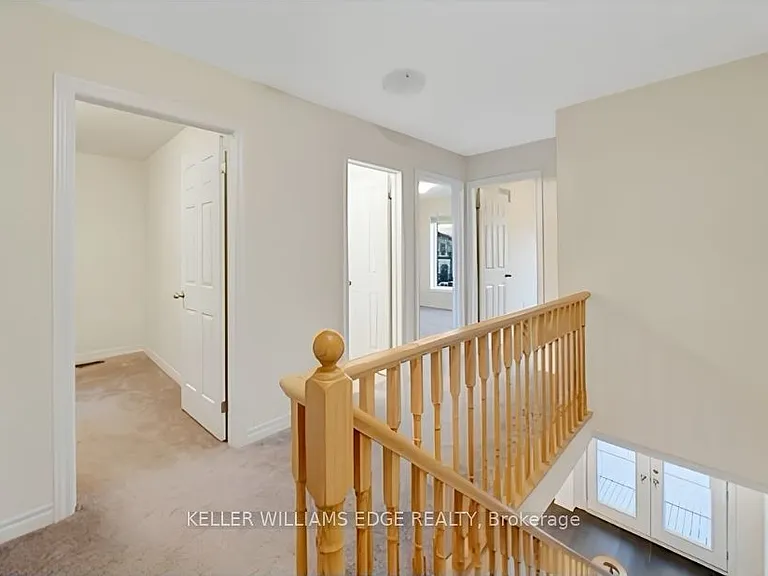 383 Dundas St E #38 — Photo 4
