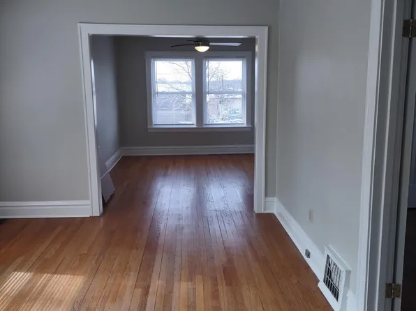 5009 Wilcox Avenue # Second Floor, Downers Grove, IL 60515
