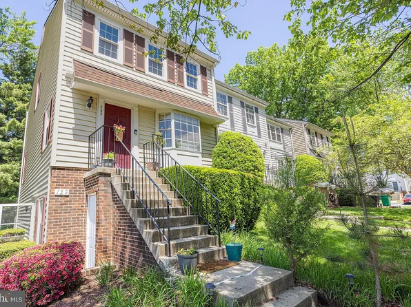 137 Bent Twig Ln #314, Gaithersburg, MD 20878