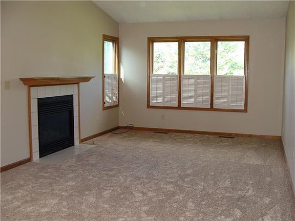 4th image of 606 White Pine Blvd