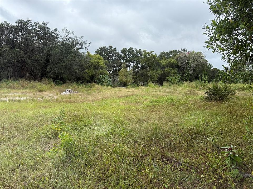 2nd image of 145 W COUNTRY CLUB DRIVE