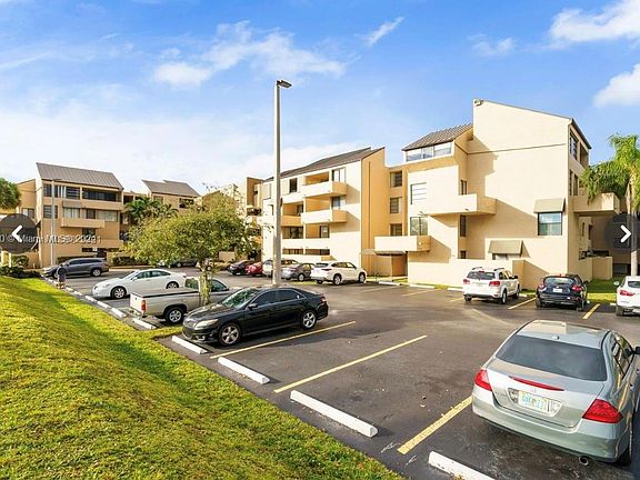 3rd image of 10400 SW 108th Ave APT A408