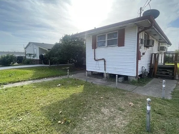 9016 Wall St, Kenner, LA 70062