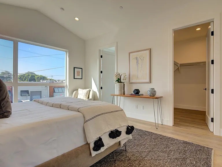 Fantastic 2 Story Farm House style Home with 4 Bedrooms and 3 Baths in Mid City area — Photo 54