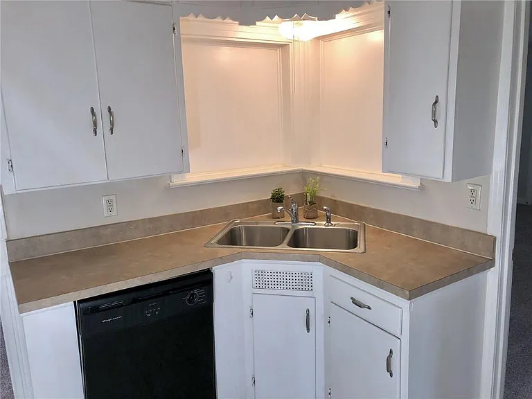 307 S Mustang Ave — Photo 13