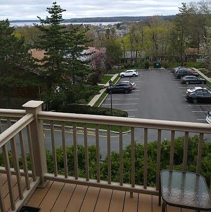 This is the water front view from the balcony of the harbor.