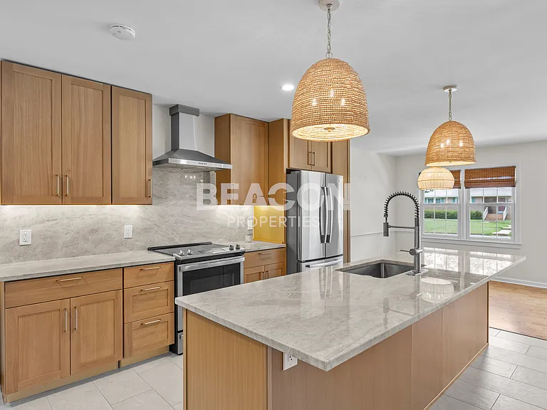 406 W Blackbeard Rd — Photo 32