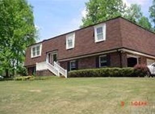 1214 Hidden Creek Cir, Hickory, NC 28602