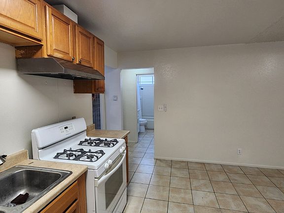 5th image of 7412 Carie Ln
