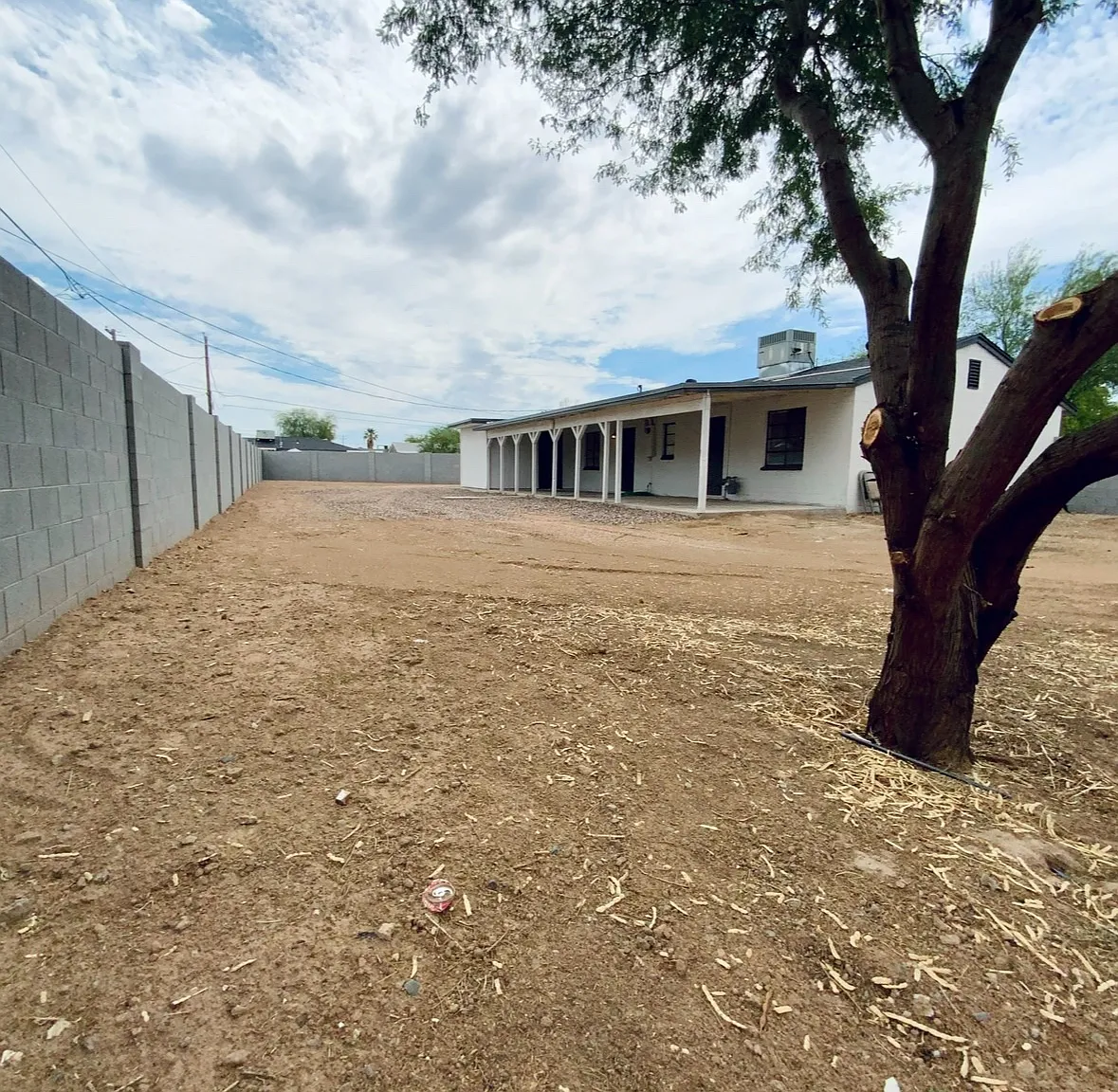3 bed, 1000 sqft, $1,980 — Photo 3