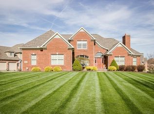 8478 Mackenzie Ave NW, North Canton, OH 44720