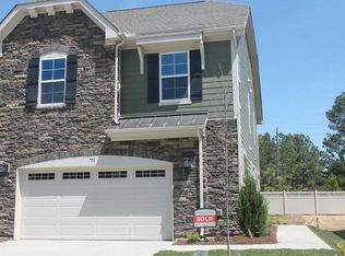 105 Oxcroft St, Cary, NC 27519