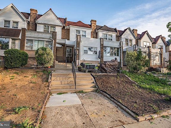 2nd image of 4037 Roosevelt Blvd
