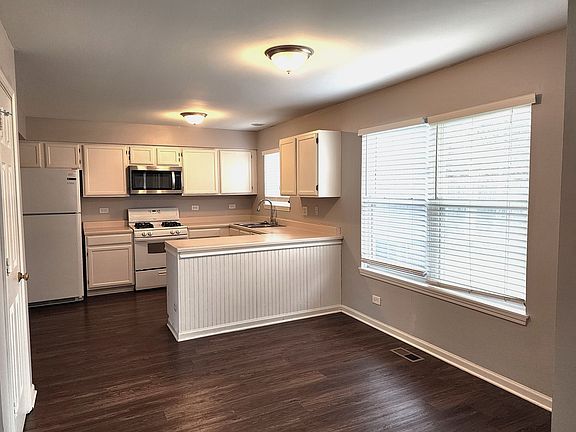 5th image of 1186 Blackburn Dr #1186