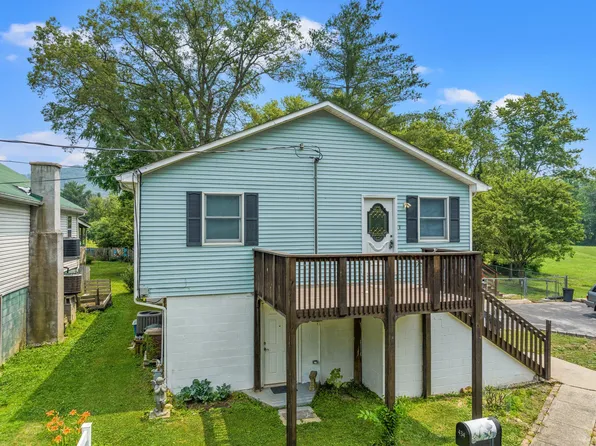 434 Goodwin Ave, Irvine, KY 40336