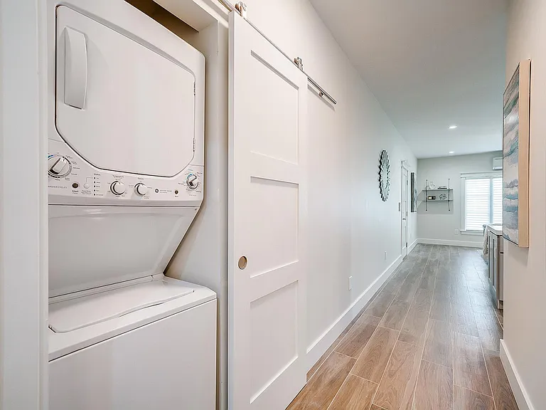 721 N Alfred St #104 — Photo 7