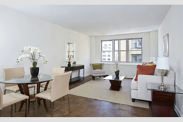 Sold by Stribling | media 1