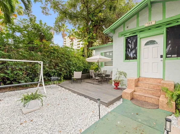 769 NW 10th St, Miami, FL 33136