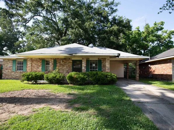 11555 E Black Oak Dr, Baton Rouge, LA 70815