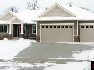 18 Danbury Ct, North Mankato, MN 56003