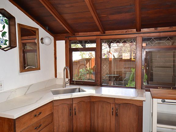 5th image of 3070 Palm St #3070.5-B