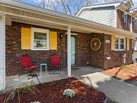 3rd image of 4773 Worden Dr