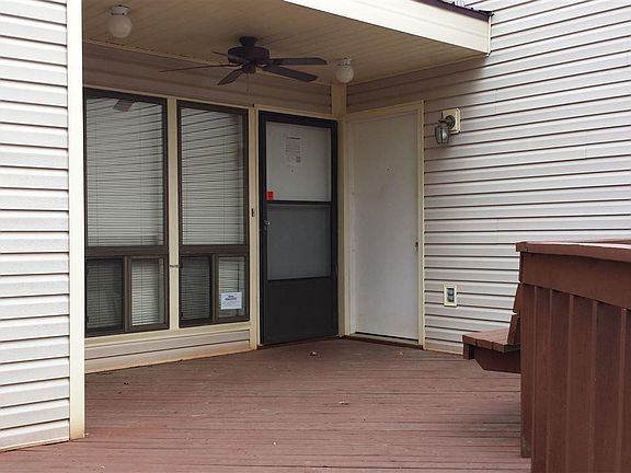 3rd image of 118 Richwood Dr APT 55