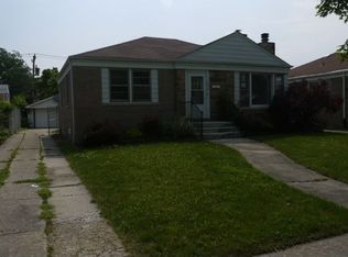 1933 Newcastle Ave, Westchester, IL 60154