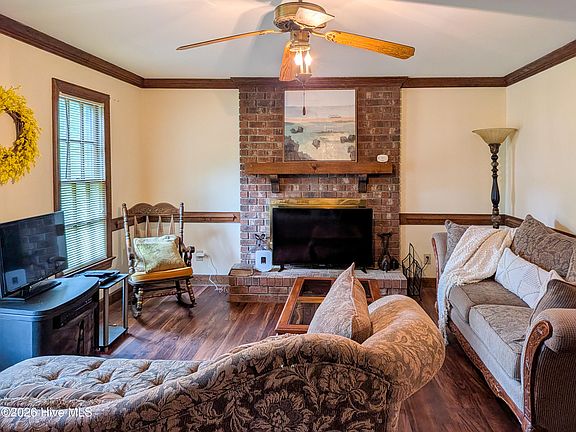 5th image of 4001 Benjamin Court