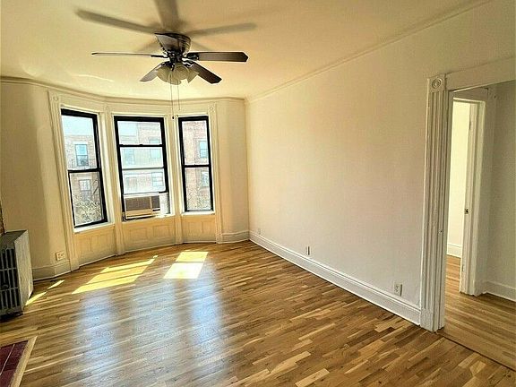 2nd image of 438 7th Ave APT 3